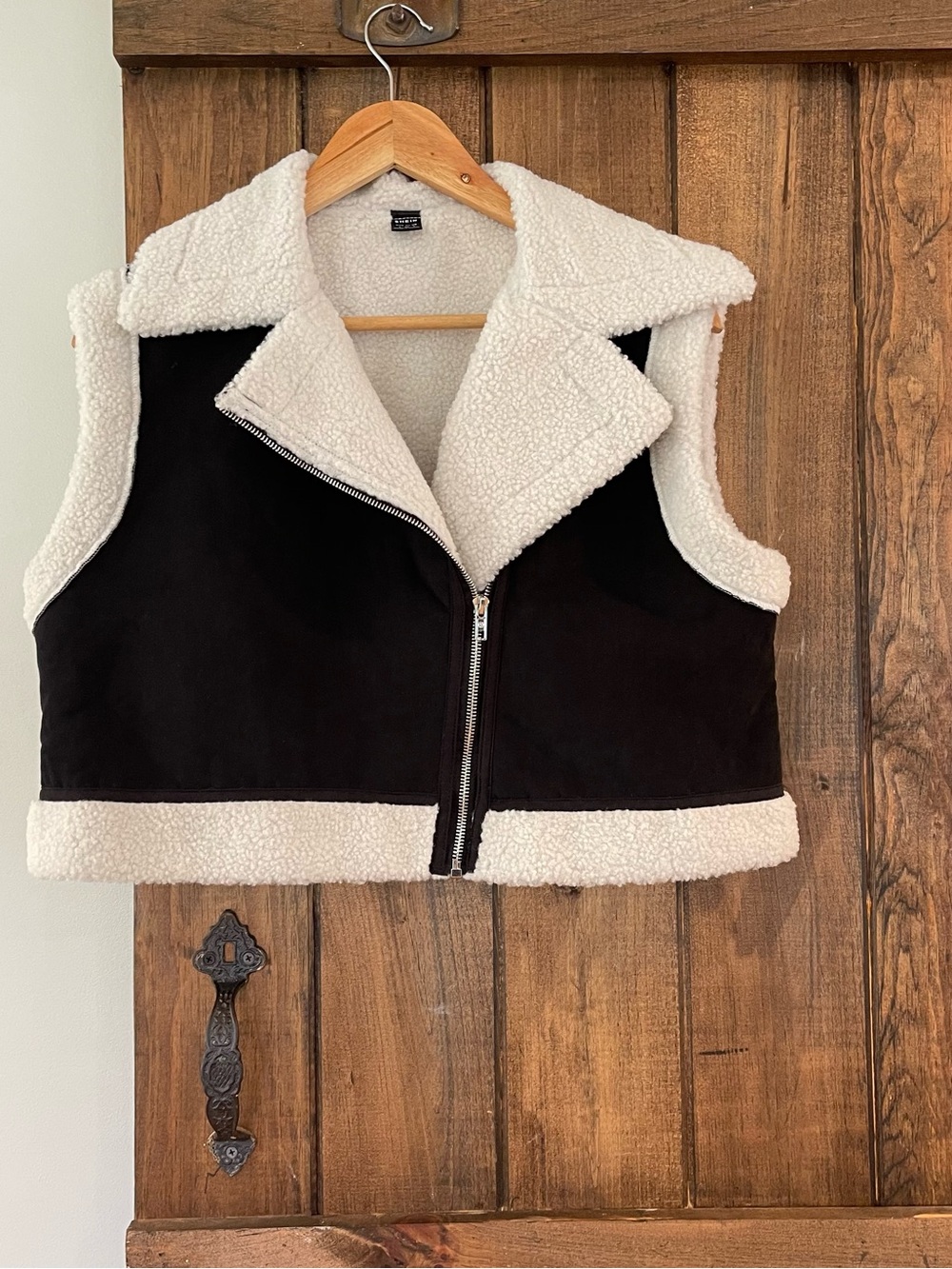 Black & White Faux Sherpa Moto Asymmetrical Zip Crop Vest Small